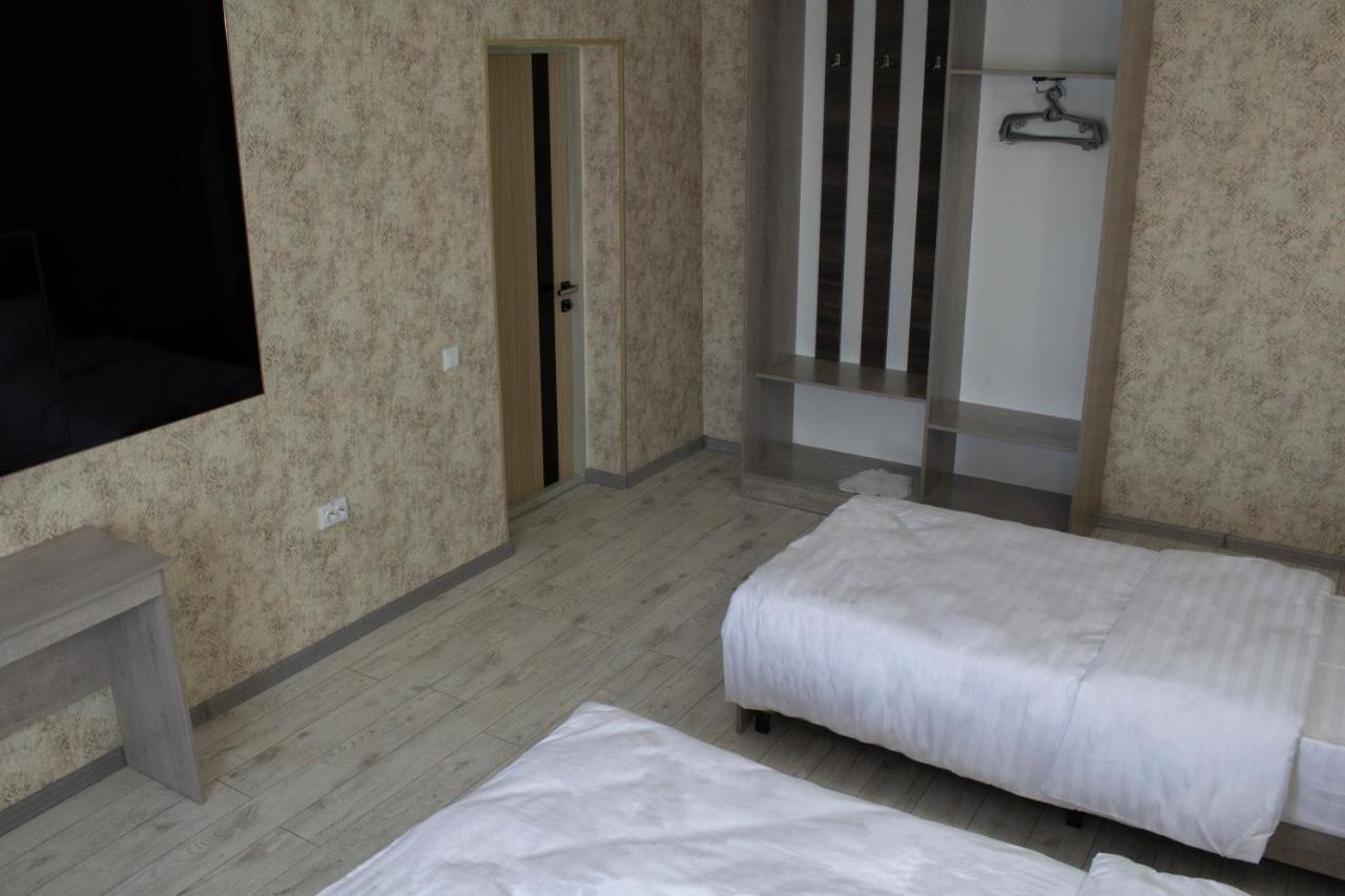 Artist Regenci Hotel Ташкент Екстериор снимка