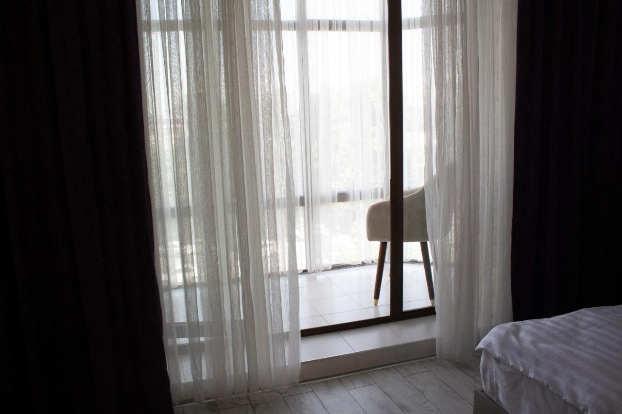 Artist Regenci Hotel Ташкент Екстериор снимка