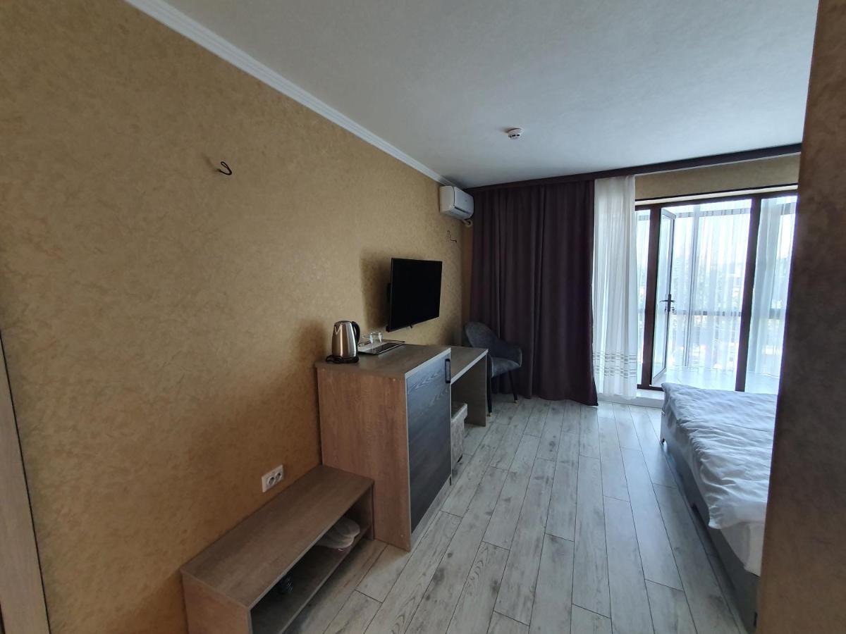 Artist Regenci Hotel Ташкент Екстериор снимка