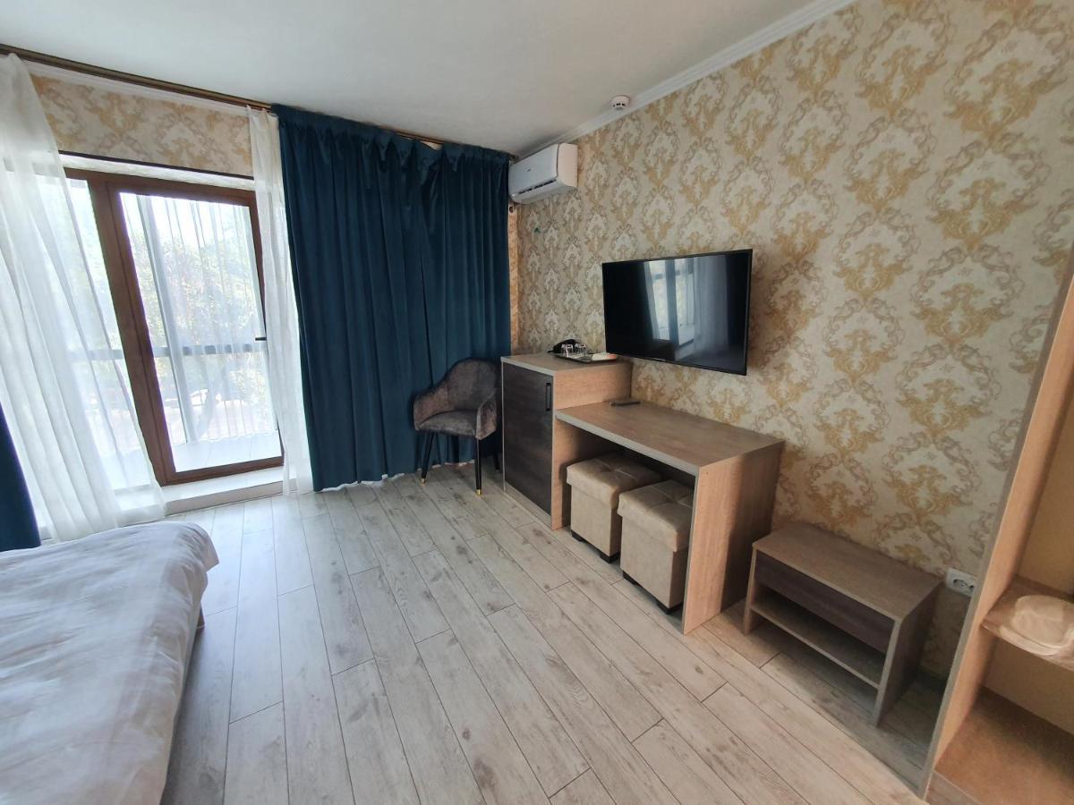 Artist Regenci Hotel Ташкент Екстериор снимка