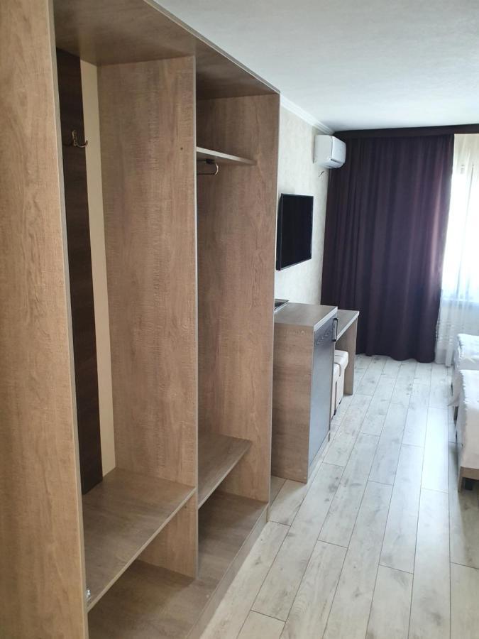 Artist Regenci Hotel Ташкент Екстериор снимка